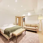 Apartment Exceptional Flat - 3bd 8p - Trocadero Paris